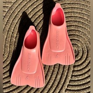 Hevea Cressi Pink Swim Fins Toddler learning Flippers w/Box sz 8.5 9 Barbiecore
